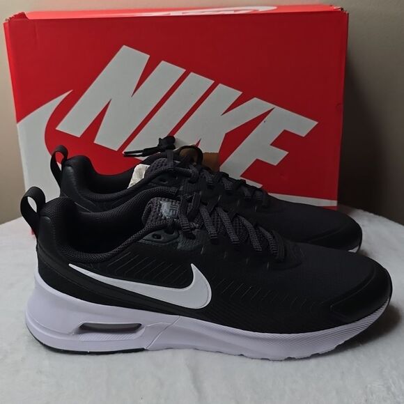 NIB Nike Women's Air Max Nuaxis Shoes W 12 / M 10.5 - Picture 3 of 8